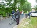 Fahrad-Tour 2015 / KM 1,2 erster Versorgungshalt. - Foto: Uwe Matz